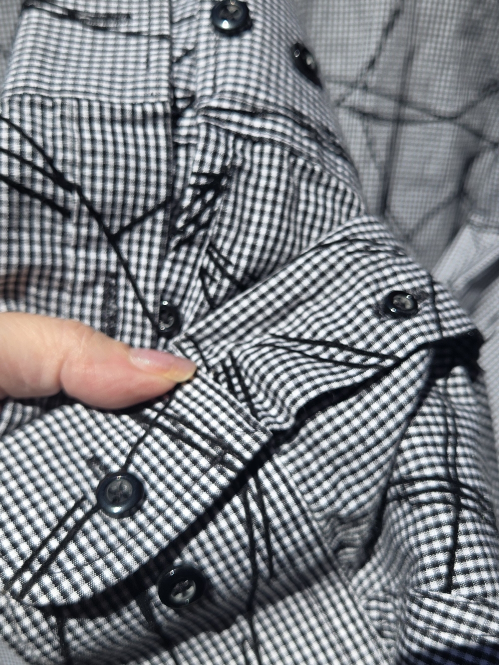 Beverly Hills Polo Club Black & White Abstract Line Dress Shirt - Picture 3 of 7